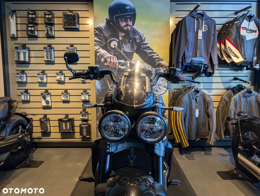 Triumph Rocket - 4