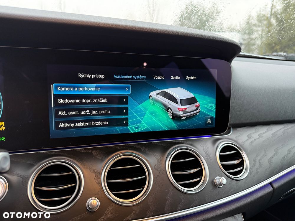 Mercedes-Benz Klasa E - 18