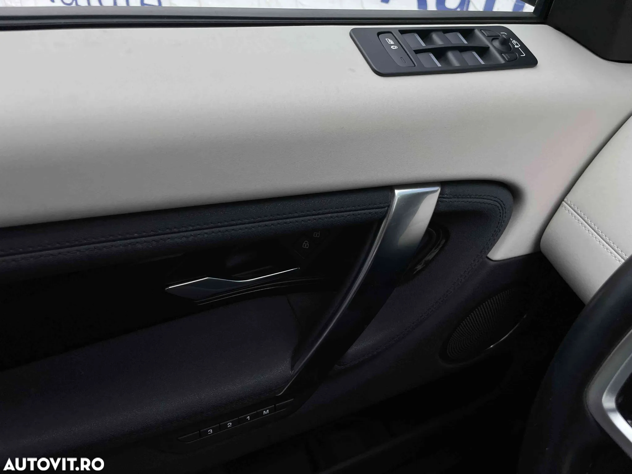 Land Rover Discovery - 11