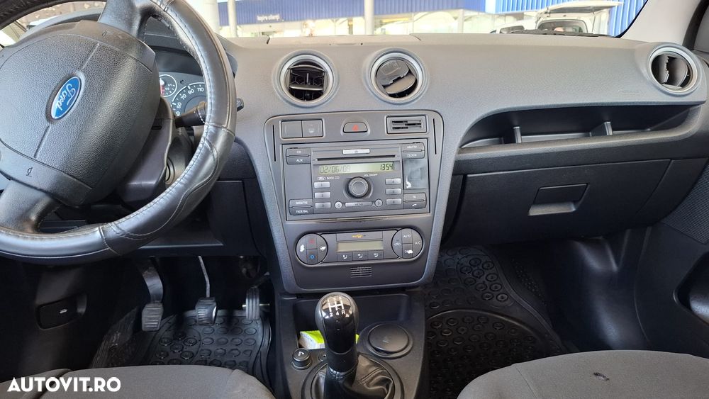 Ford Fusion 1.6 Trend - 5