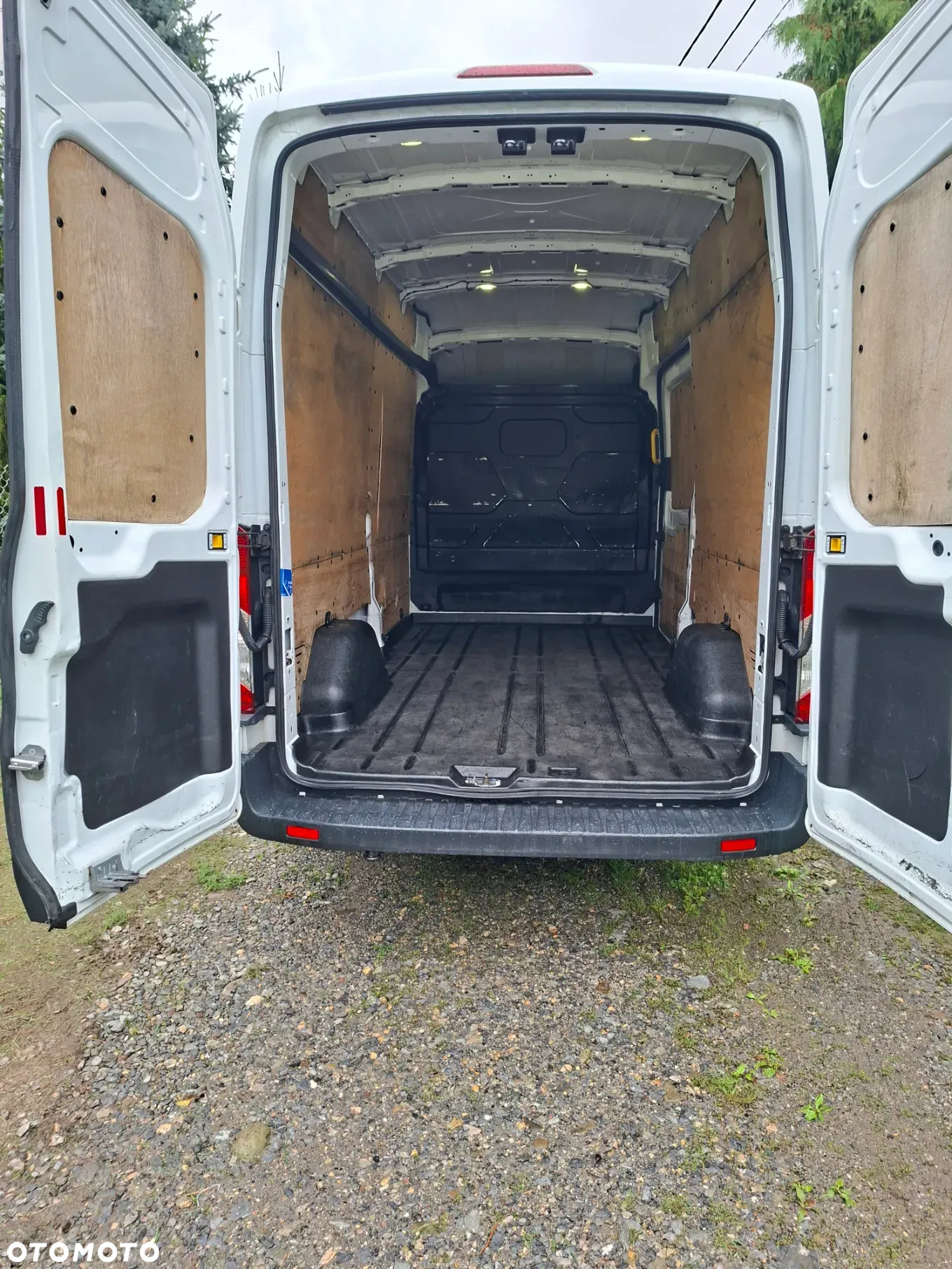 Ford Transit - 14