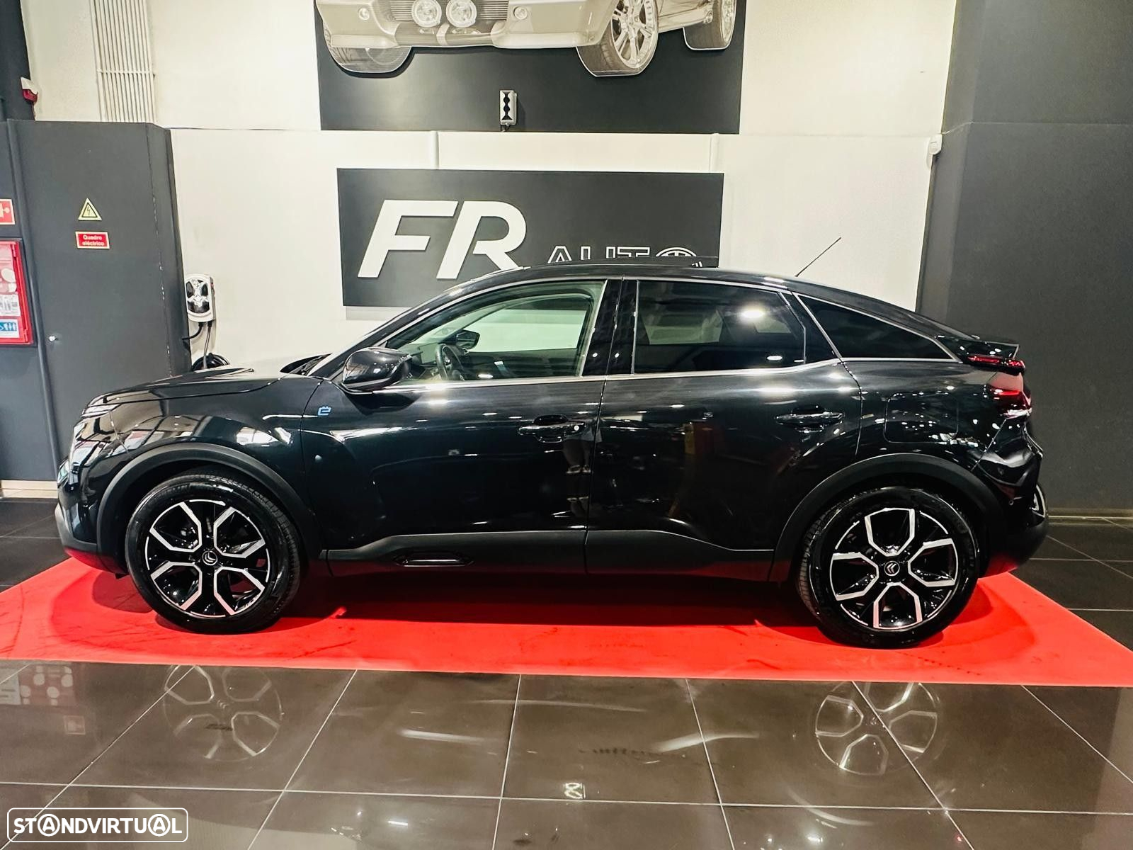 Citroën e-C4 50 kWh Shine - 10