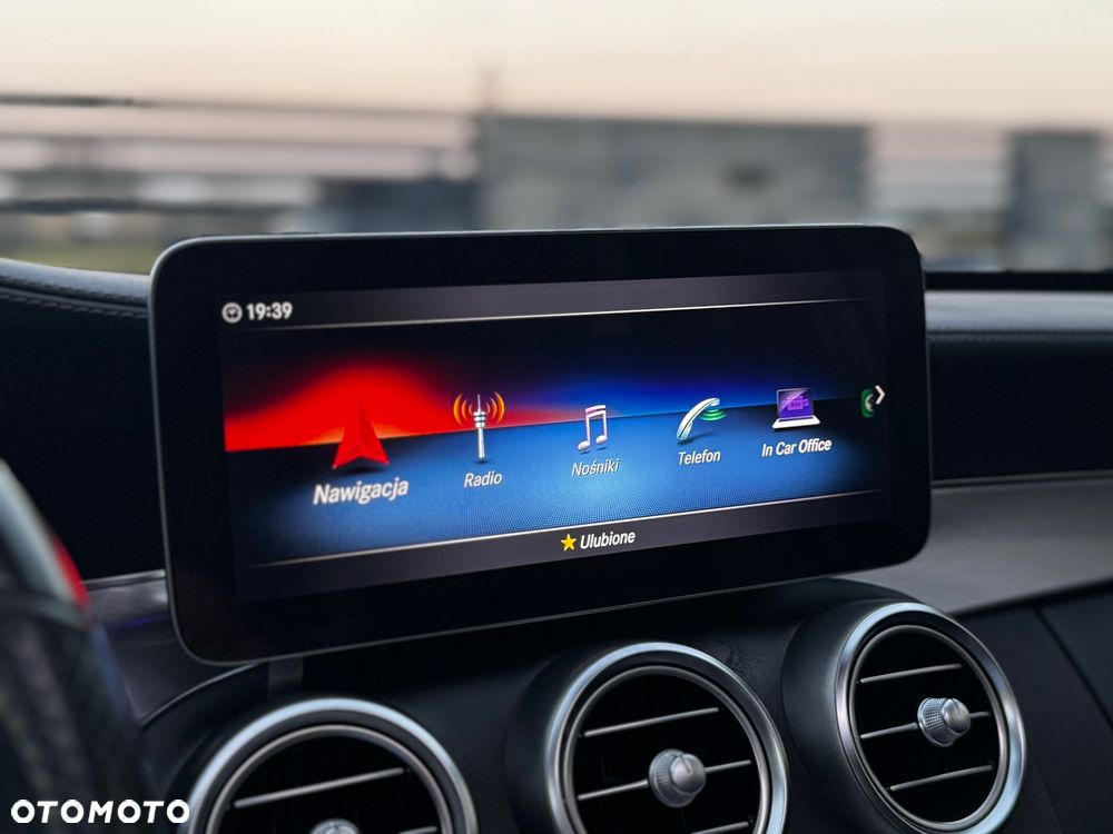 Mercedes-Benz Klasa C 220 d 4MATIC 9G-TRONIC - 29