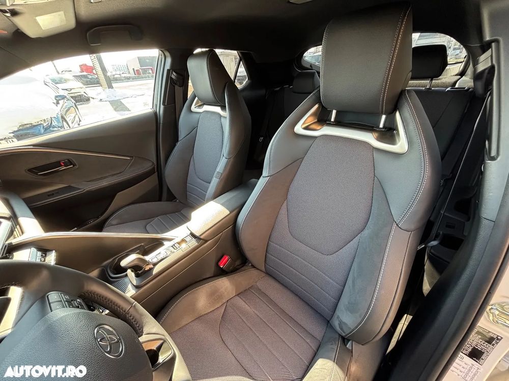 Toyota C-HR 2.0 PHEV 223 CP 4x2 CVT Exclusive - 15