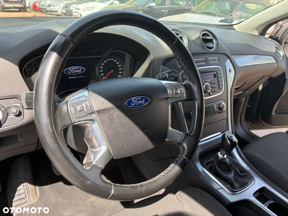 Ford Mondeo - 17