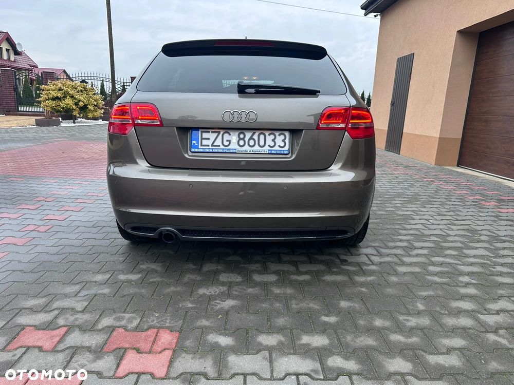 Audi A3 Sportback - 6