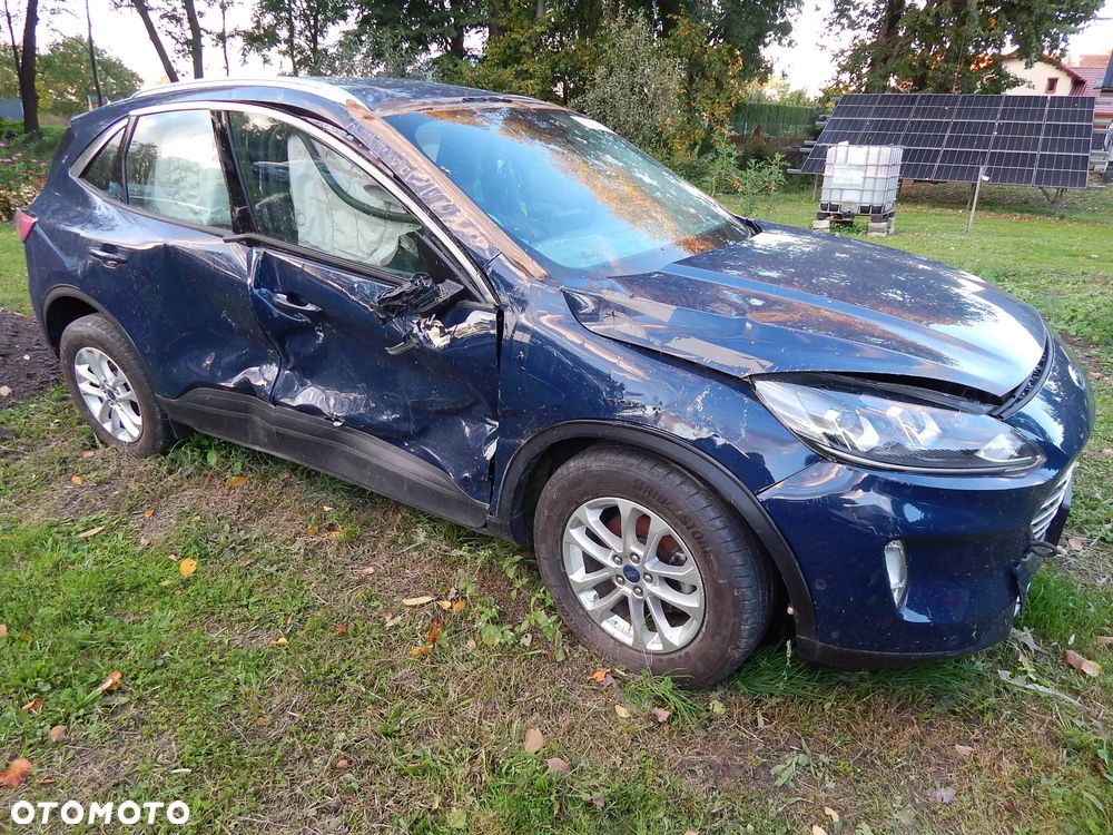 Ford Kuga - 2