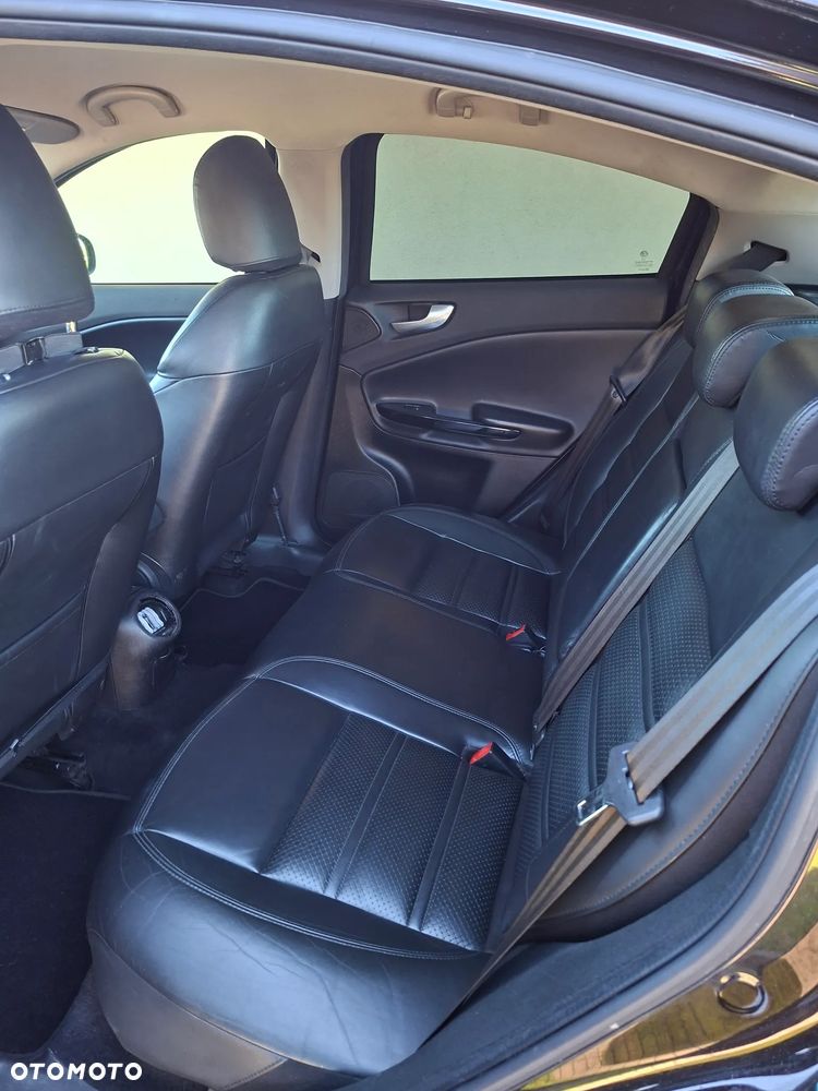 Alfa Romeo Giulietta 2.0 JTDM Distinctive - 16