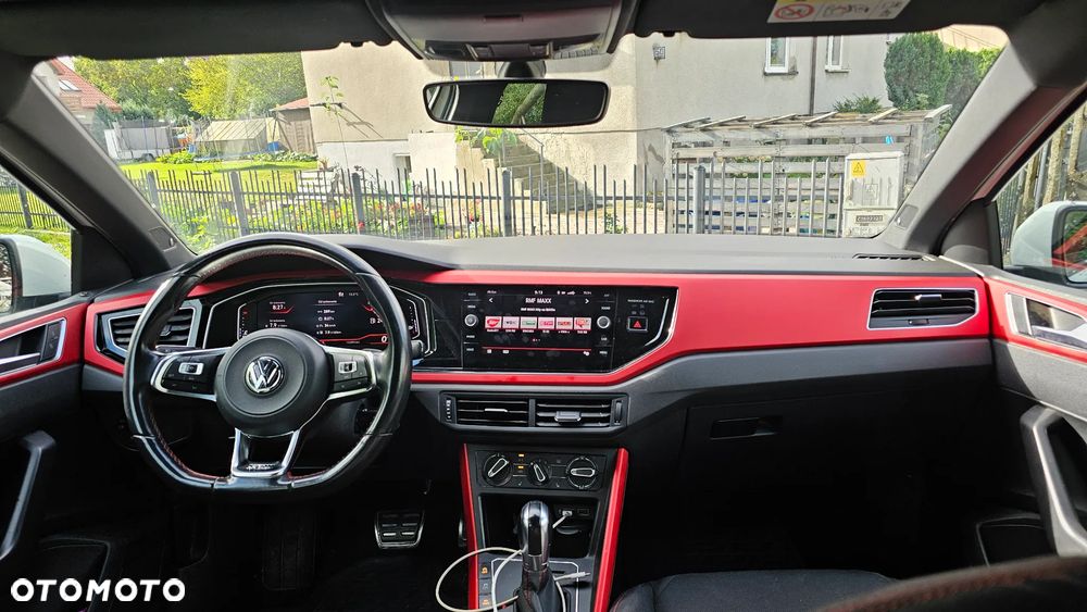 Volkswagen Polo 2.0 TSI DSG GTI - 7