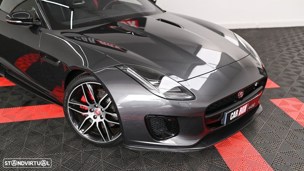 Jaguar F-Type 2.0 i4 Chequered Flag - 15