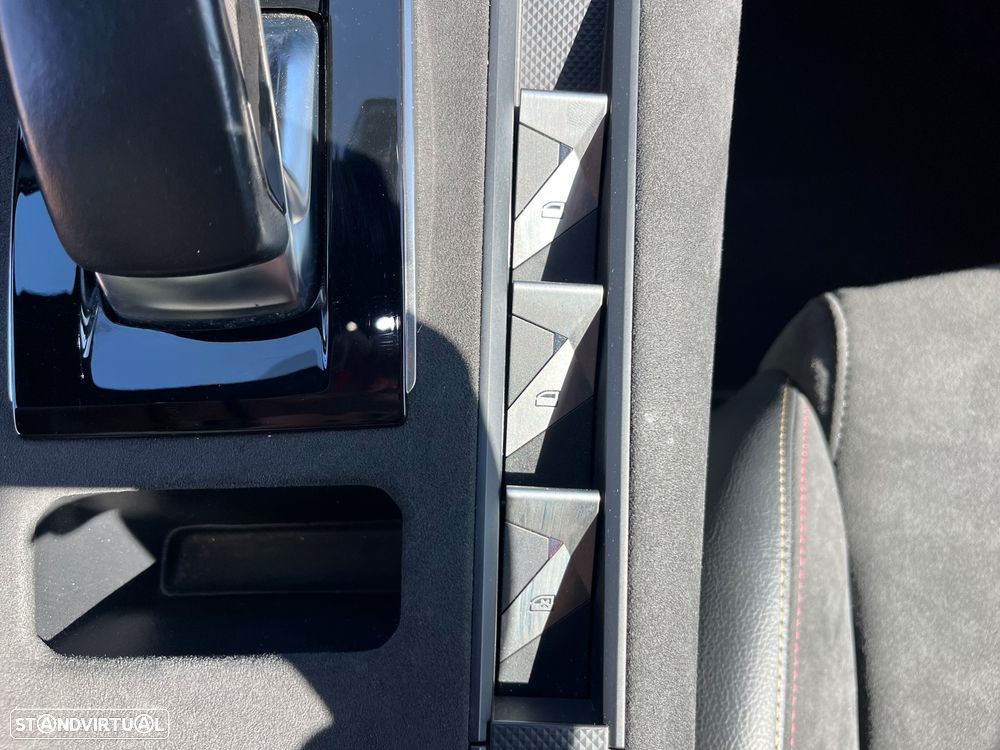 DS DS7 Crossback E-Tense Performance Line EAT8 - 38