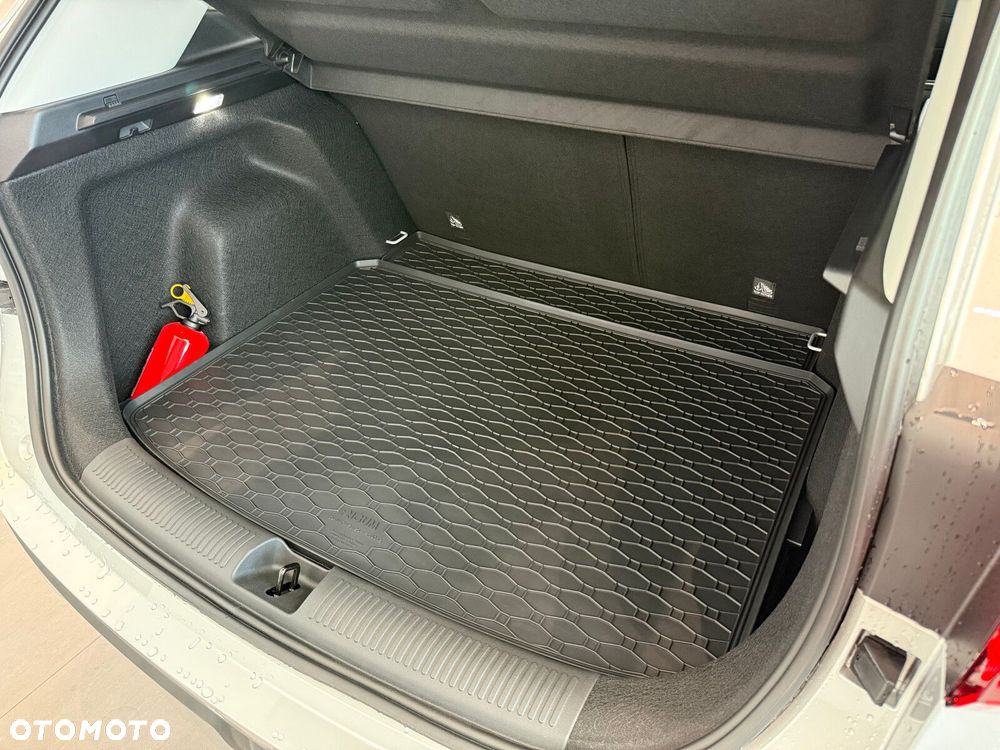 MG ZS Hybrid+ - 22