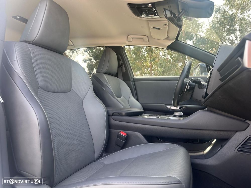 Lexus RZ 300e Premium - 9