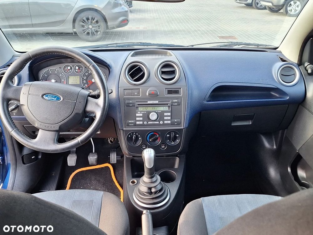 Ford Fiesta - 10