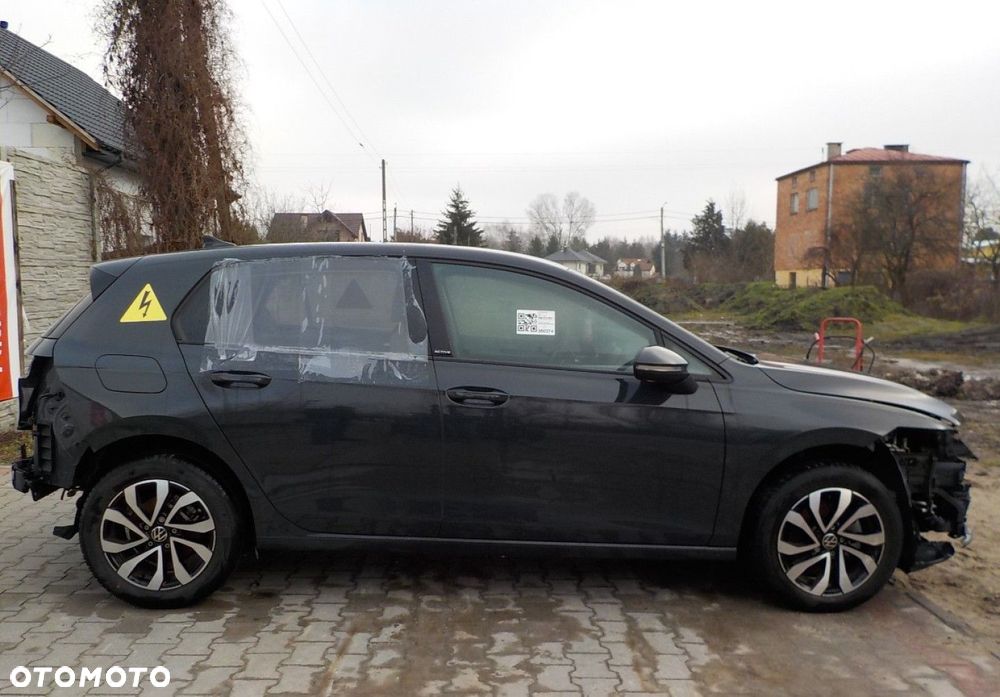 Volkswagen Golf - 16