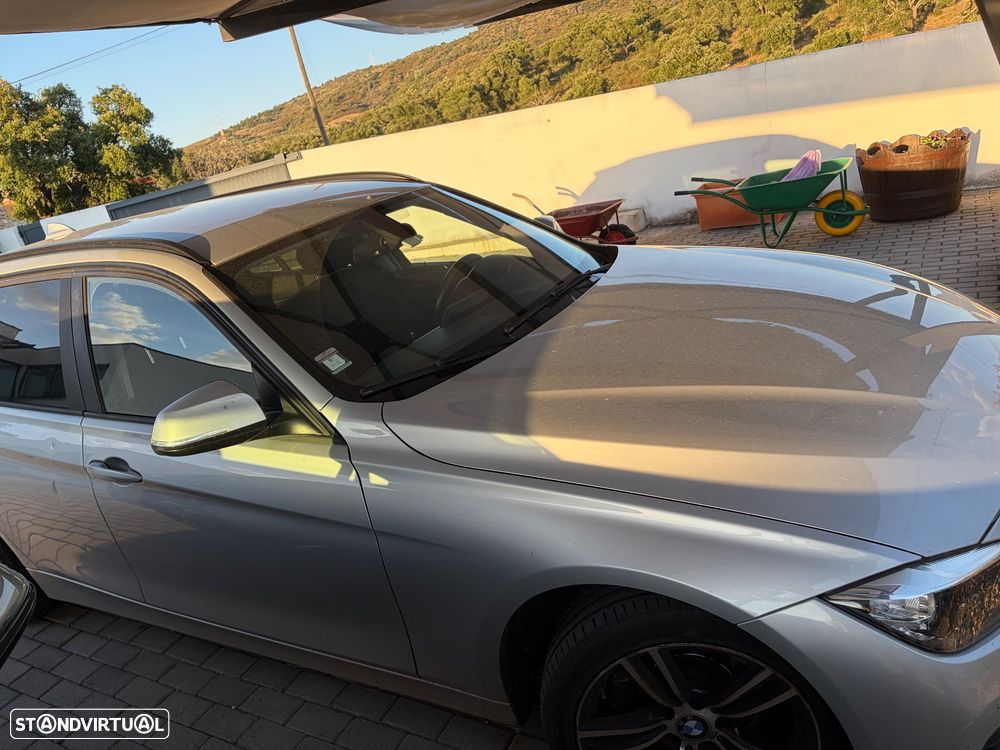 BMW 318 d Aut. Sport Line - 4
