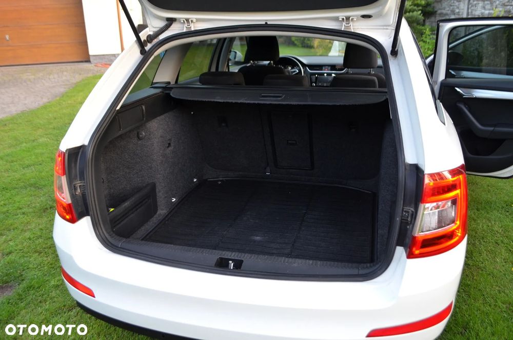 Skoda Octavia 1.6 TDI Active DSG - 7