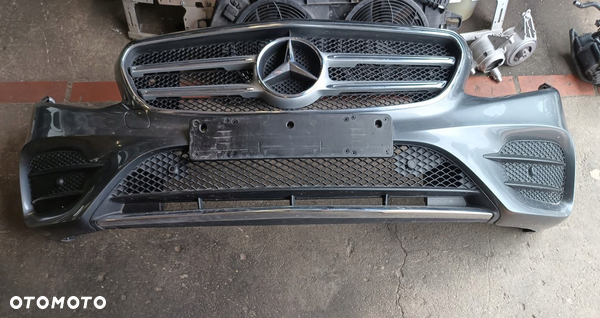 Mercedes 213 zderzak przód amg
