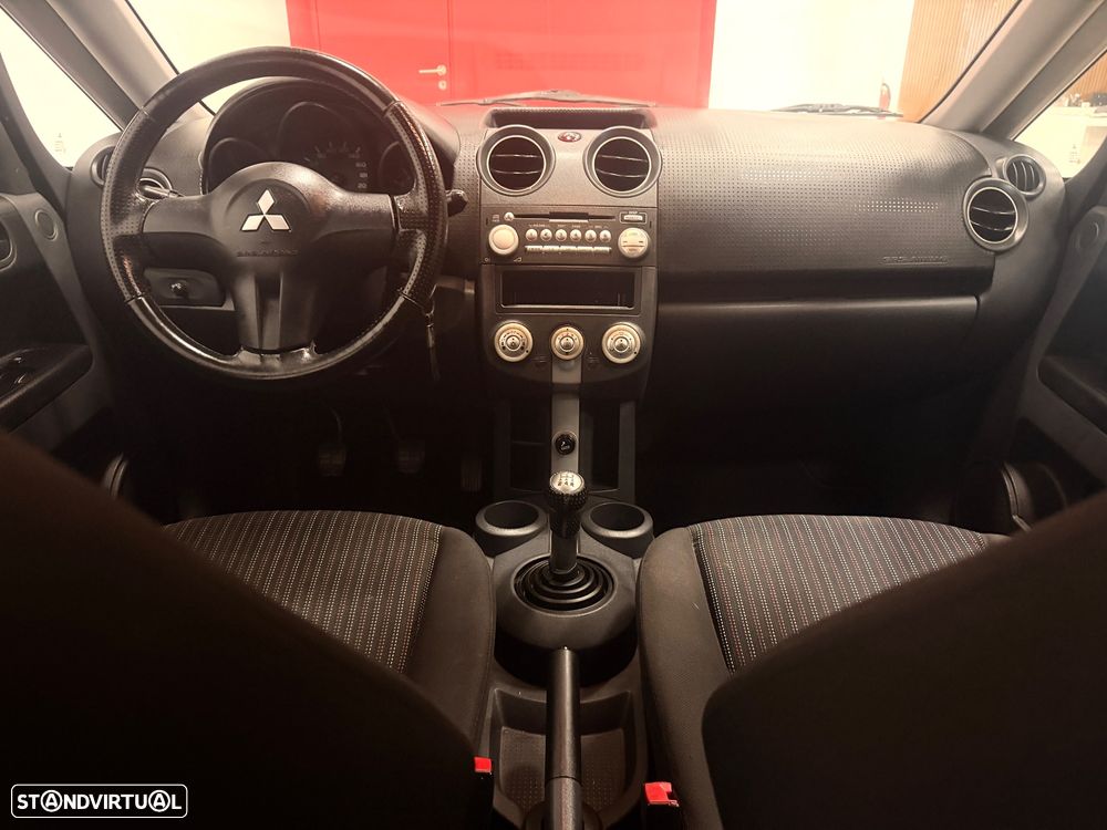 Mitsubishi Colt 1.1 Invite JLL - 8