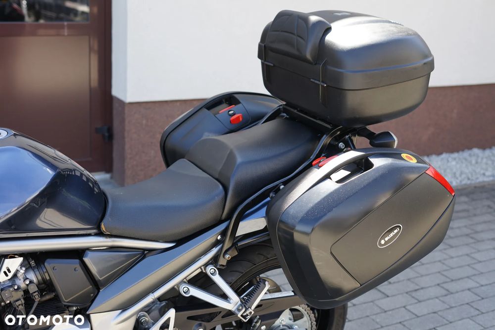 Suzuki Bandit - 25