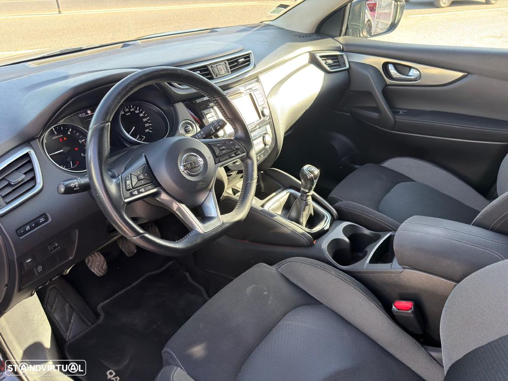 Nissan Qashqai 1.5 dCi N-Connecta J18+Led - 4