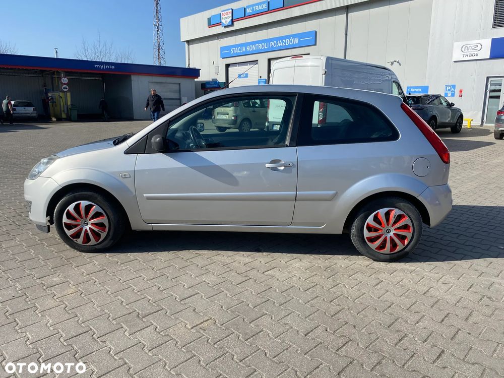 Ford Fiesta 1.3 Ambiente - 5