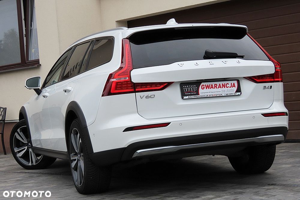 Volvo V60 Cross Country B4 D AWD Geartronic - 10
