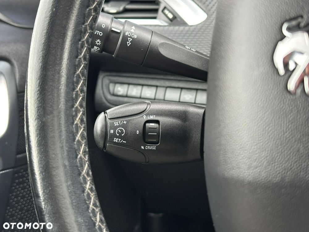 Peugeot 2008 PureTech 110 Stop&Start Active - 18