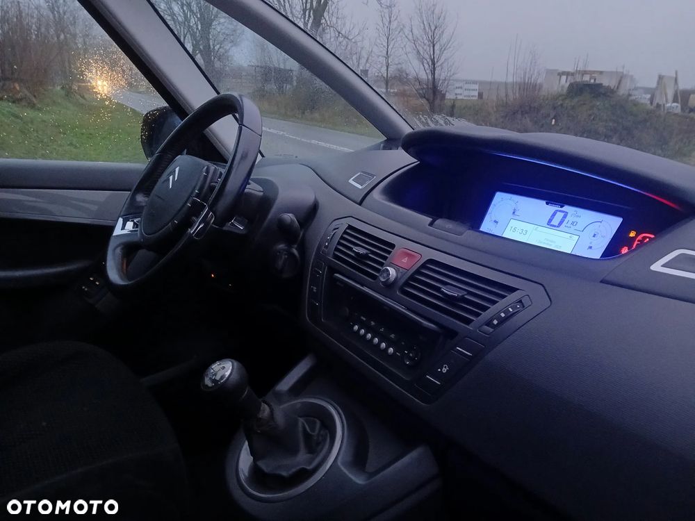 Citroën C4 Picasso 1.8i Impress - 6