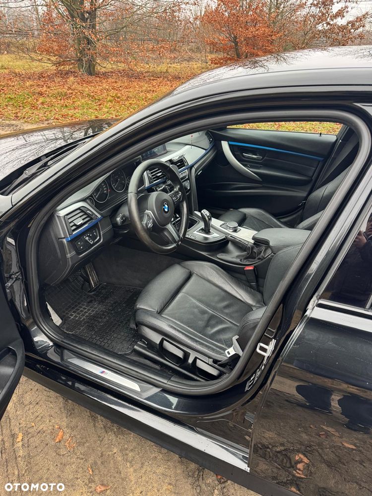 BMW Seria 3 320d M Sport - 17