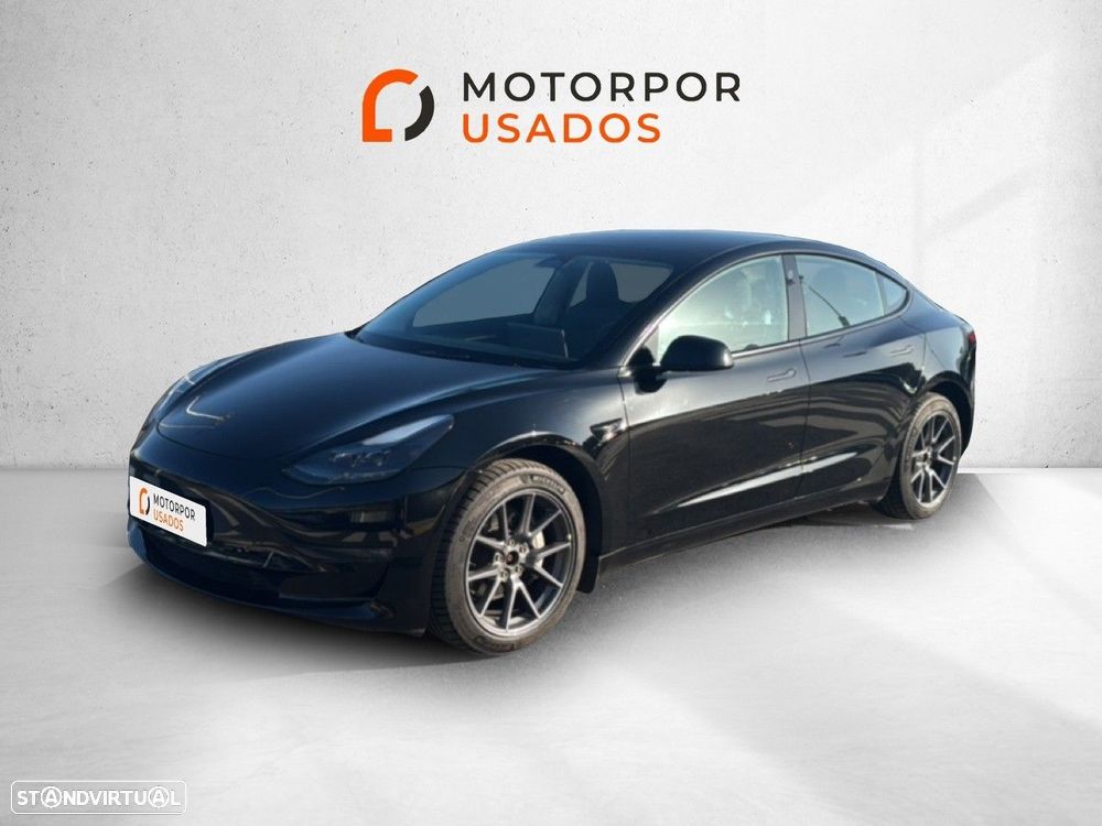Tesla Model 3 - 1