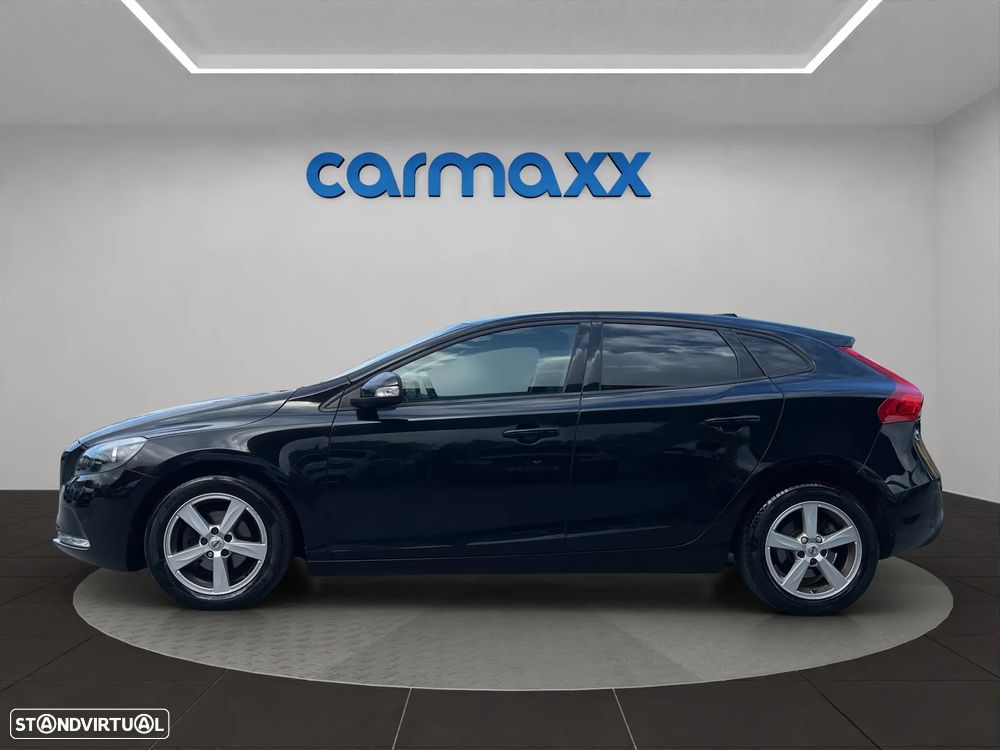 Volvo V40 2.0 D2 Momentum - 3