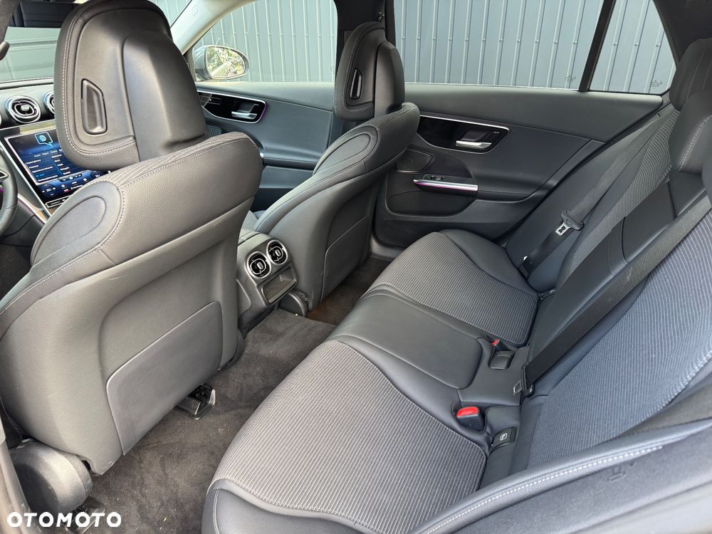 Mercedes-Benz Klasa C 200 d T 9G-TRONIC Edition Avantgarde - 11