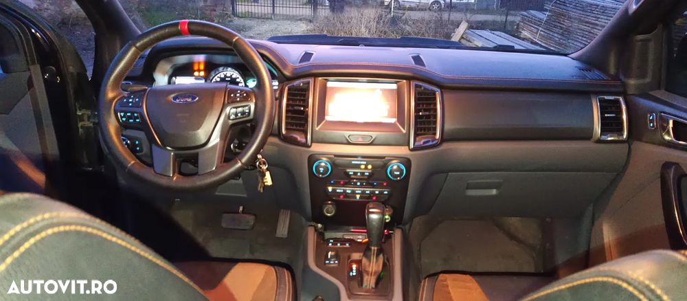 Ford Ranger Pick-Up 3.2 TDCi 4x4 Cabina Dubla LIMITED Aut. - 10