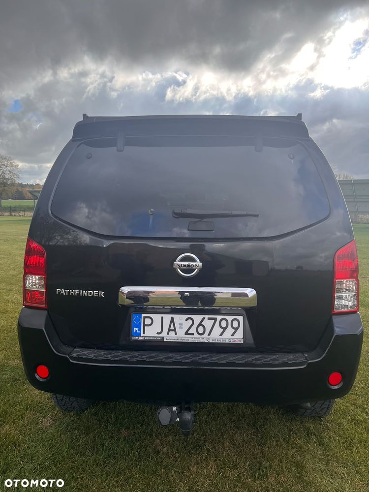 Nissan Pathfinder - 5
