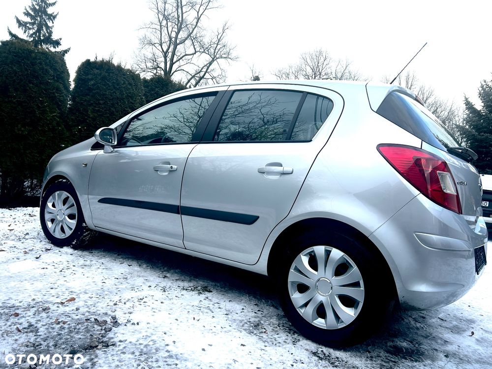 Opel Corsa 1.4 16V Catch me now - 4