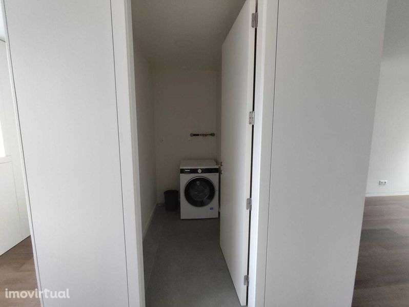 Apartamento T1+1 Matosinhos Sul com garagem - A 100m da praia - Grande imagem: 5/12