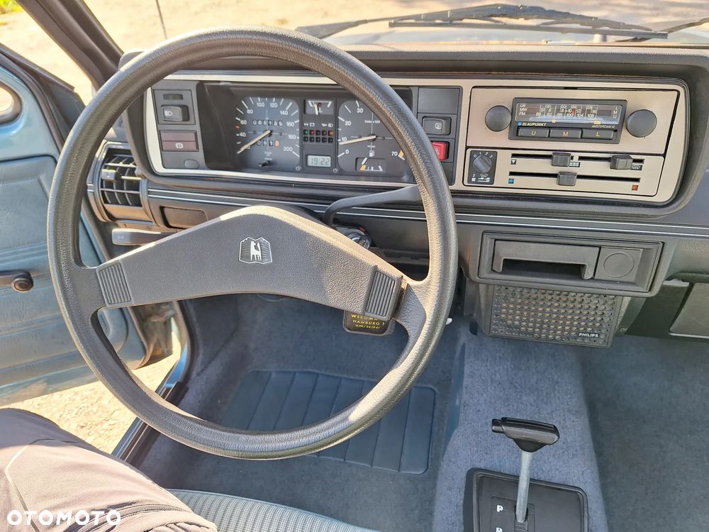 Volkswagen Golf - 11