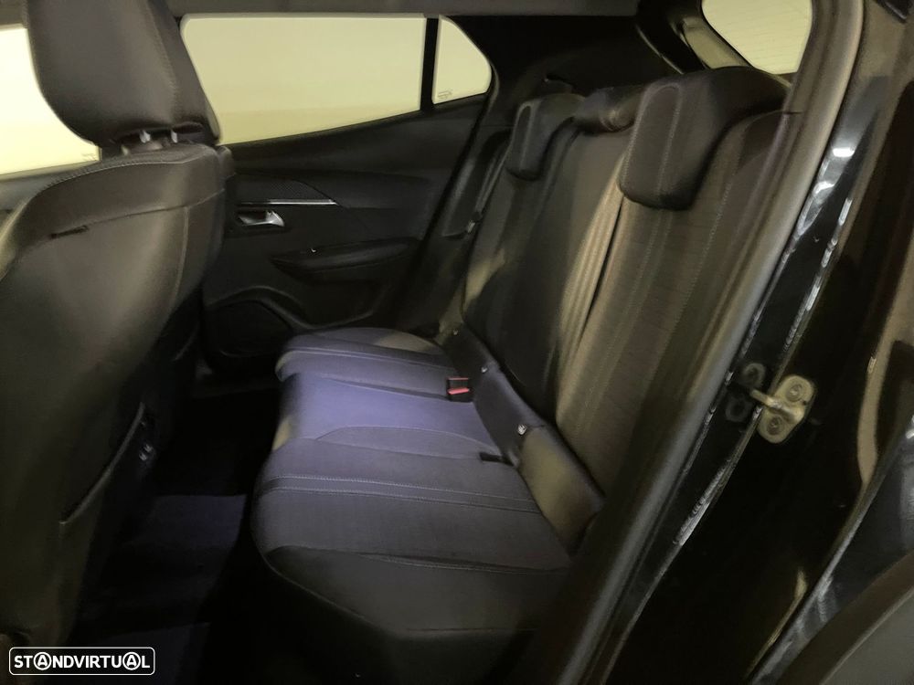 Peugeot 2008 1.5 BlueHDi Allure EAT8 - 12