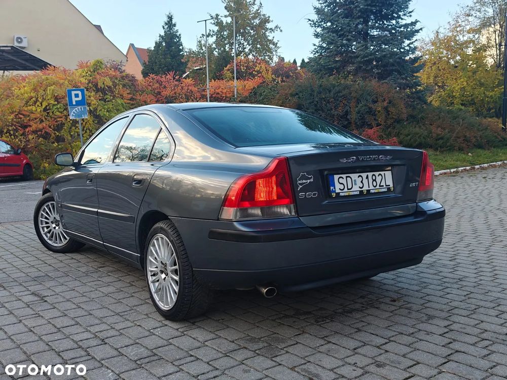 Volvo S60 2.5T Edition - 2