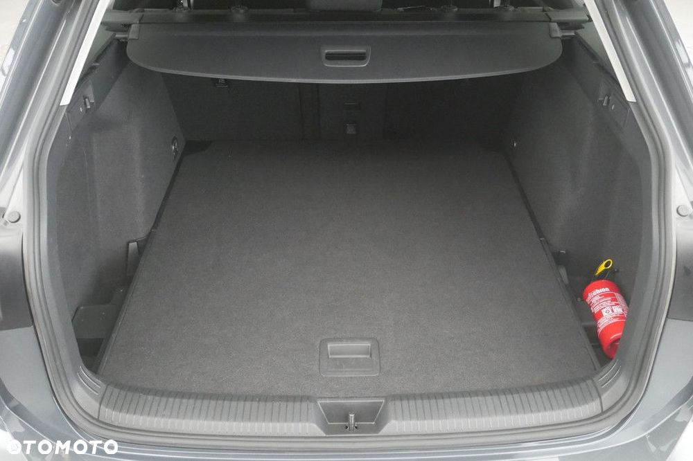 Volkswagen Golf Variant 2.0 TDI Style DSG - 16