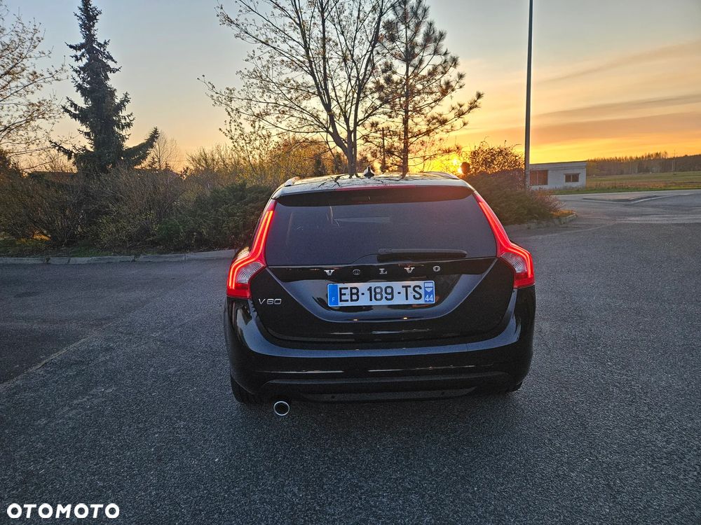 Volvo V60 DRIVe Summum - 16