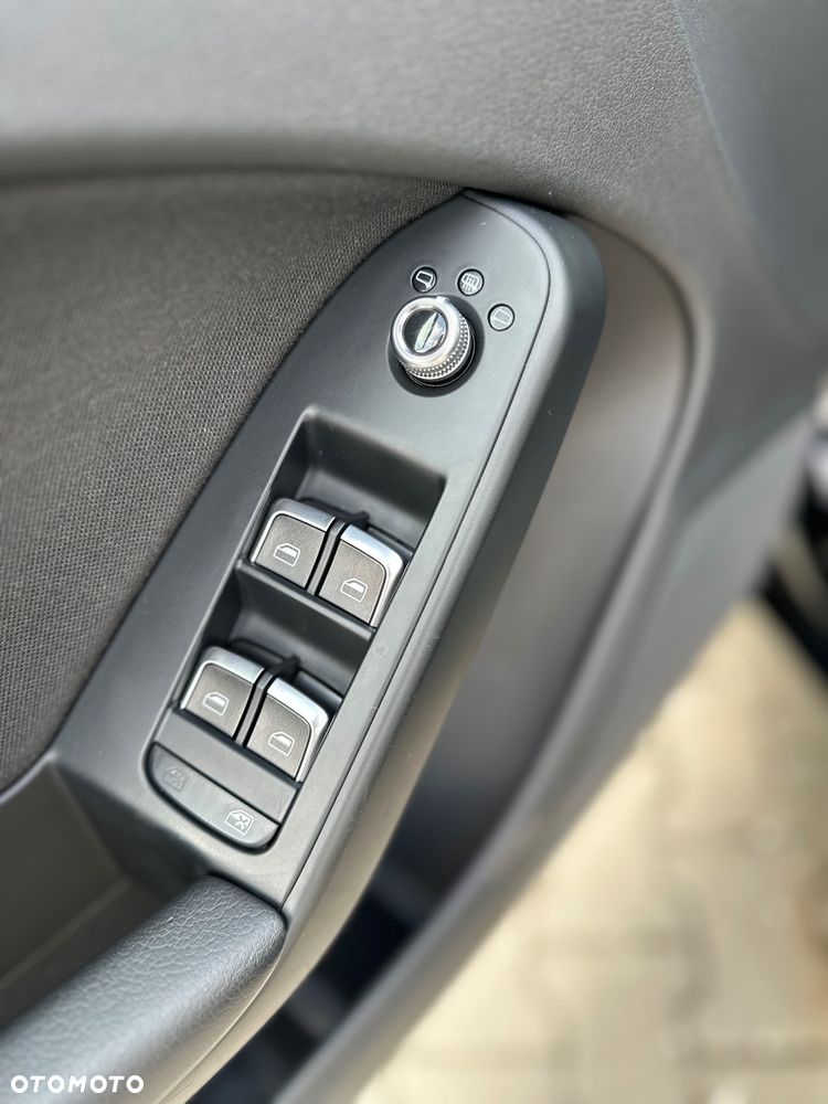 Audi A4 Avant 2.0 TDI DPF quattro Attraction - 21