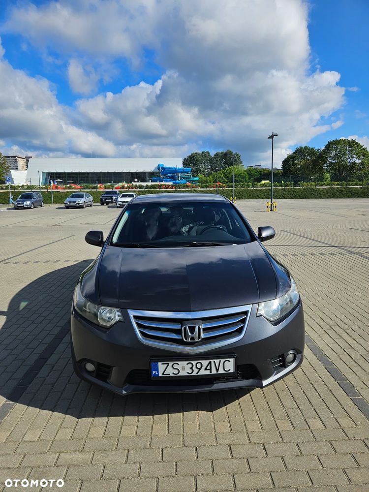 Honda Accord 2.0 Elegance - 1