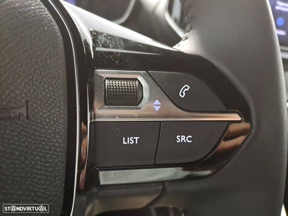 Peugeot e-2008 54 kWh Allure - 17