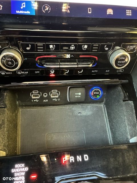 Jeep Grand Cherokee - 14