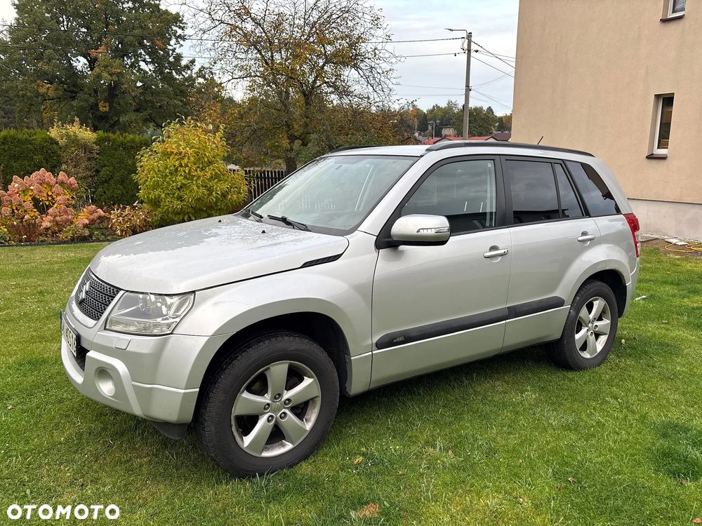 Suzuki Grand Vitara 2.4 De Luxe - 15