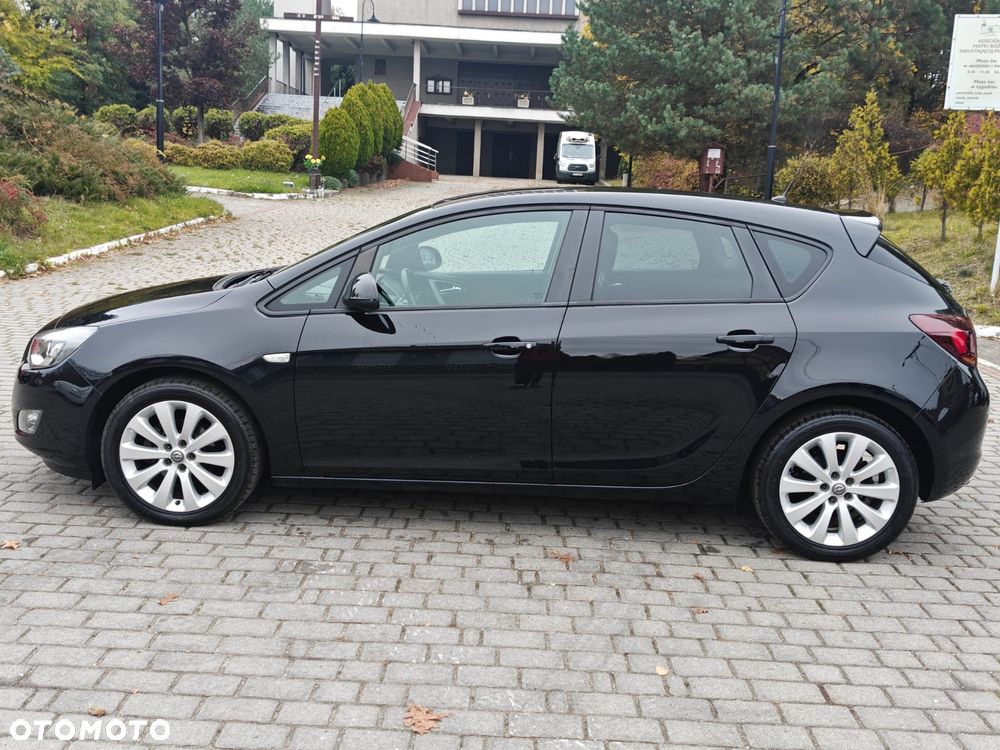 2011 Opel Astra 1.4 Turbo Edition Sport, photograph 5