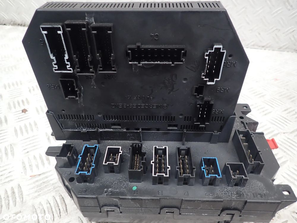 MODUŁ SAM SKRZYNKA BEZPIECZNIKÓW MERCEDES W221 A2215402862 - 2