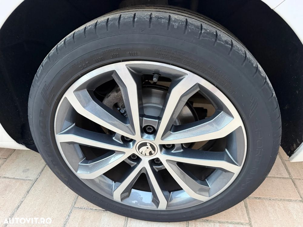 Skoda Octavia 2.0 TDI DSG Soleil - 24